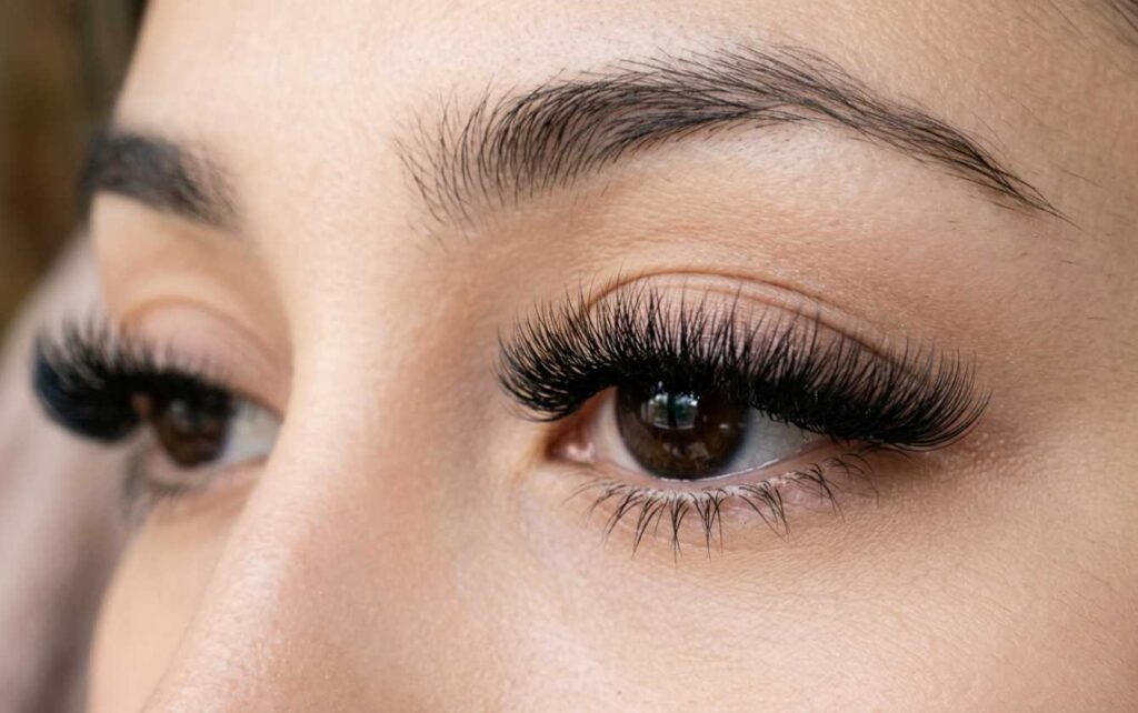 What Are Eyelash Extensions