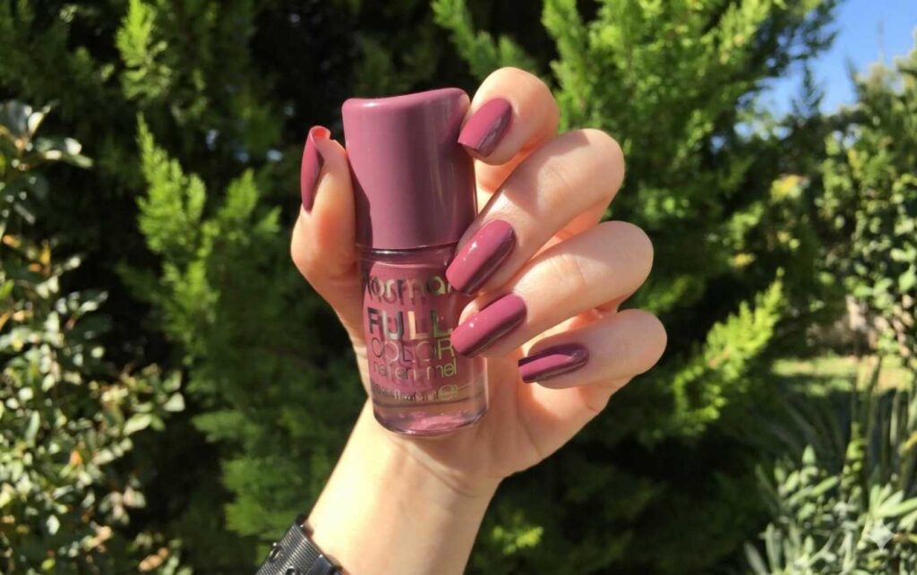 Use Quick-Dry Nail Polish